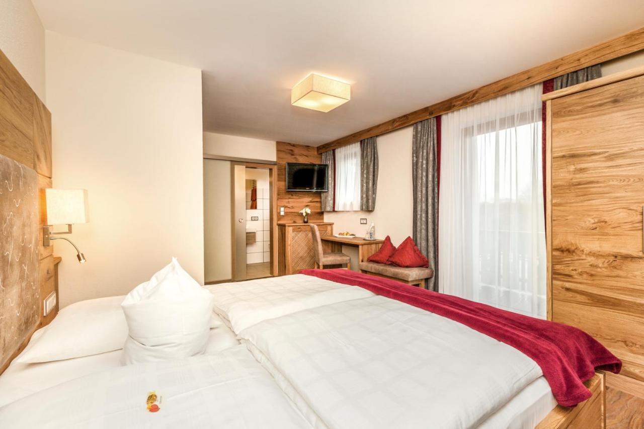Genusshotel Hohenbogen Neukirchen beim Heiligen Blut Exterior foto